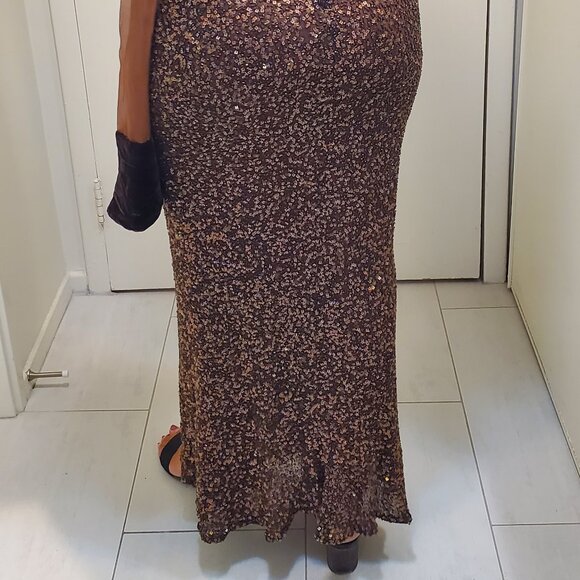 Gorgeous Fully-beaded Evening Gown - Picture 9 of 11